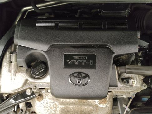 Used 2016 Toyota Camry SE FWD image 30