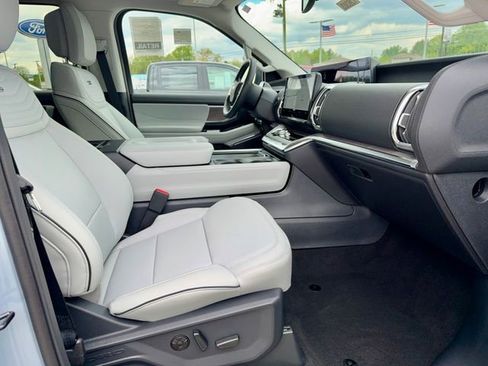 New 2026 Ford Expedition Max Platinum AWD/4WD image 8