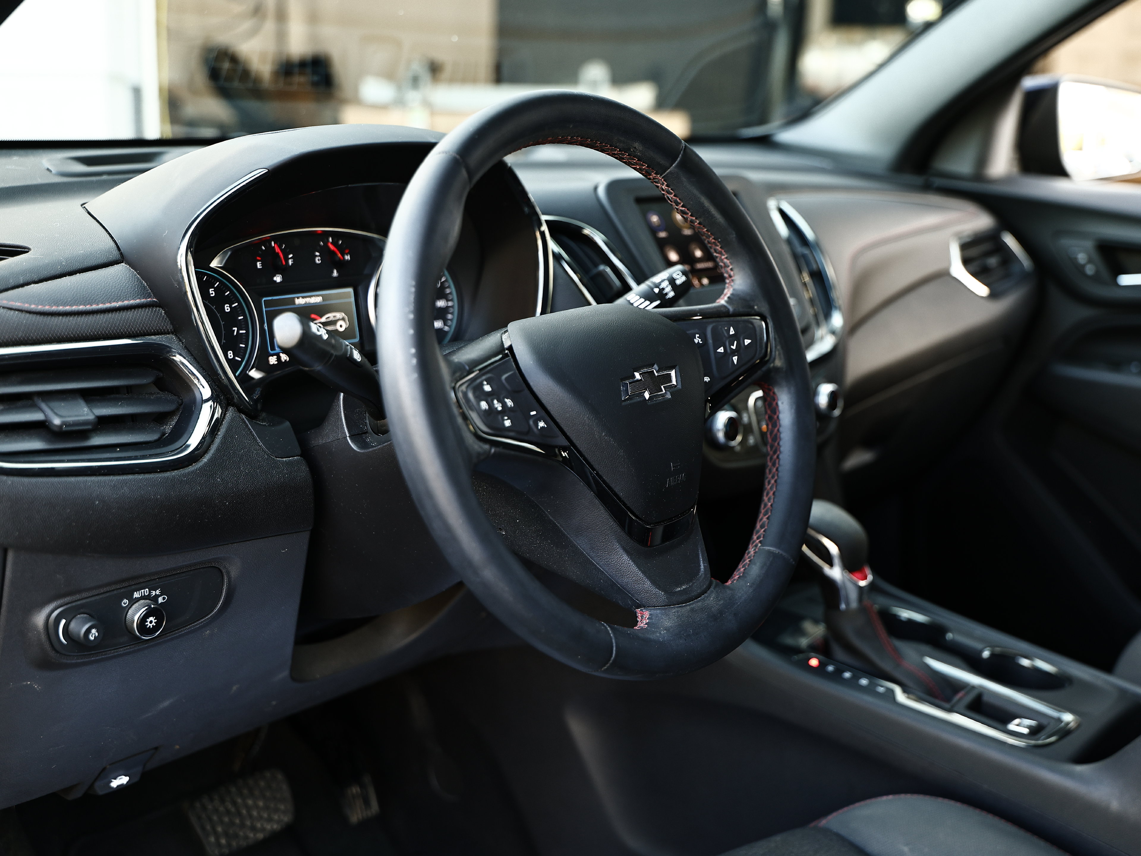 Used 2024 Chevrolet Equinox RS FWD image 15
