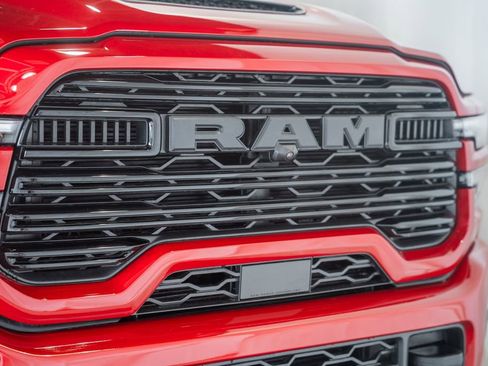 New 2026 RAM 2500 Laramie AWD/4WD image 11