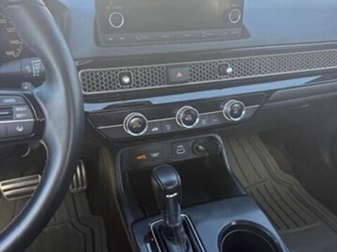 Used 2023 Honda Civic Sport image 13