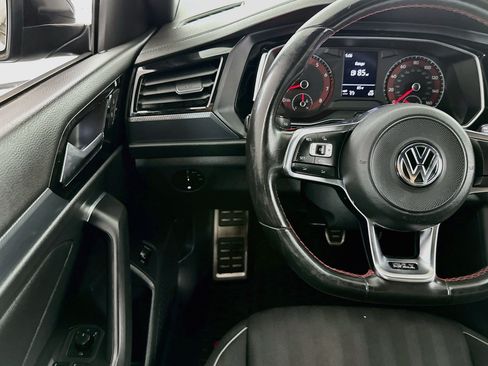 Used 2019 Volkswagen Jetta GLI FWD image 10