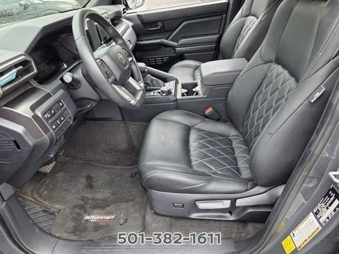 Used 2025 Toyota 4Runner 4WD image 9