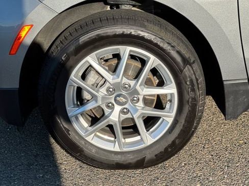 Used 2024 Chevrolet Equinox LT image 45