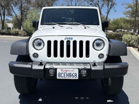 Used 2018 Jeep Wrangler Rubicon w/ Power Convenience Group AWD/4WD image 26