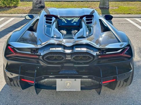 Used 2025 Lamborghini Revuelto AWD/4WD image 7