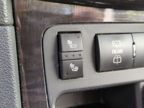 Used 2015 Buick Enclave Leather image 24