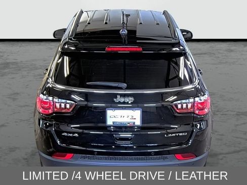 Used 2025 Jeep Compass Limited AWD/4WD image 3