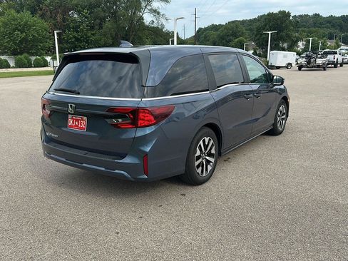 Used 2025 Honda Odyssey EX-L image 3