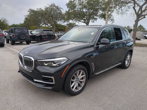 Used 2022 BMW X5 xDrive45e w/ Premium Package AWD/4WD image 8