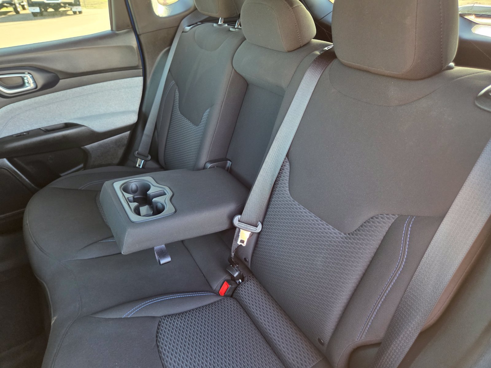 Used 2023 Jeep Compass Sport AWD/4WD image 23