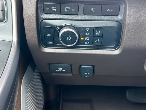 Used 2024 Ford F250 King Ranch w/ Chrome Package AWD/4WD image 34