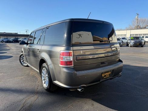 Used 2017 Ford Flex SE FWD image 43