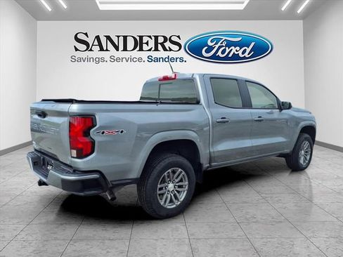 Used 2023 Chevrolet Colorado LT w/ LT Convenience Package II image 2