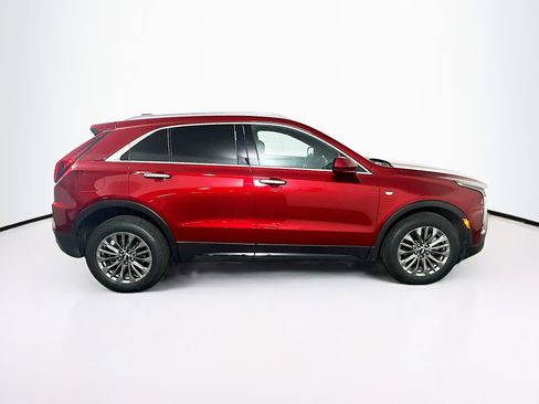 Used 2024 Cadillac XT4 Premium Luxury image 10
