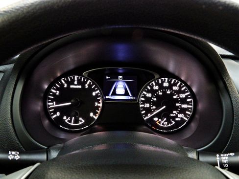 Used 2017 Nissan Altima 2.5 S w/ Power Driver Seat Package FWD image 15