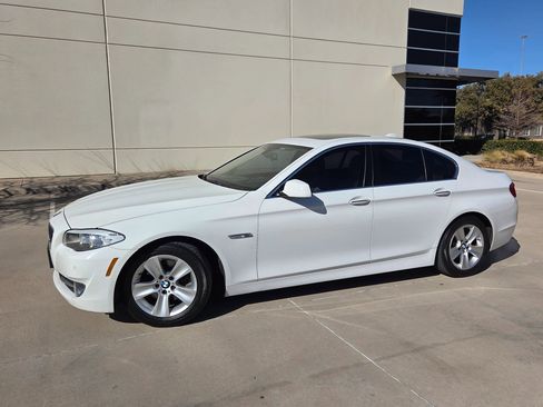 Used 2013 BMW 528i 528i Sedan 4D image 12
