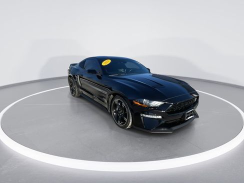 Used 2019 Ford Mustang GT Premium w/ Equipment Group 401A image 2