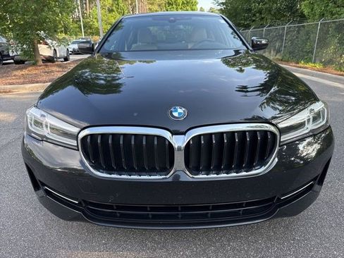 Used 2023 BMW 530i w/ Premium Package RWD image 3