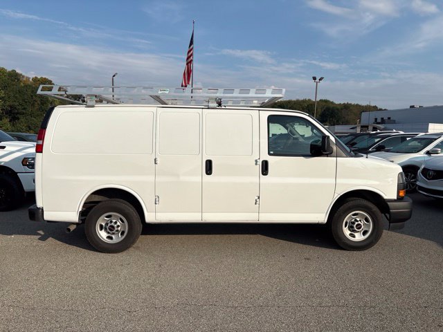 Used 2022 GMC Savana 2500 RWD image 6