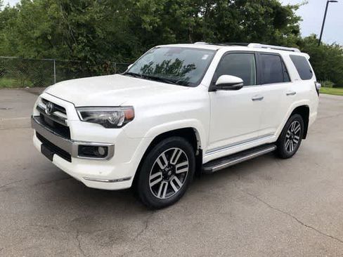 Used 2020 Toyota 4Runner Limited AWD/4WD image 2