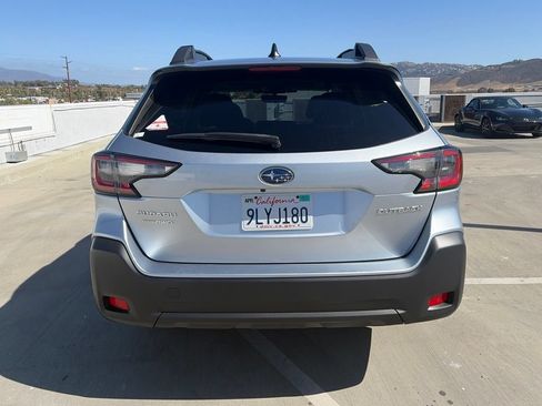 Certified 2024 Subaru Outback Premium AWD/4WD image 8