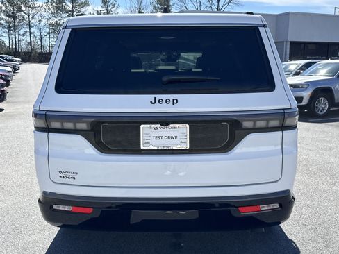New 2026 Jeep Grand Wagoneer 4WD image 4