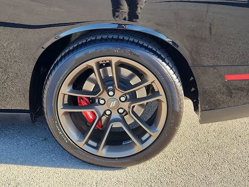 Used 2022 Dodge Challenger R/T Scat Pack w/ Shaker Package image 12