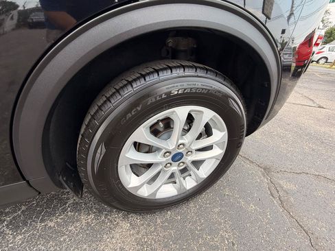 Used 2020 Ford Escape SE FWD image 13