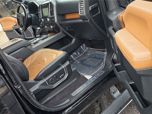Used 2016 Ford F150 Limited AWD/4WD image 12