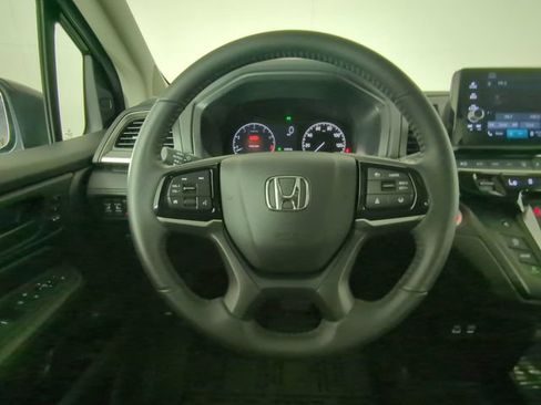Used 2025 Honda Odyssey EX-L image 25