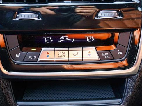 Used 2025 BMW X7 M60i w/ Climate Comfort Package AWD/4WD image 23