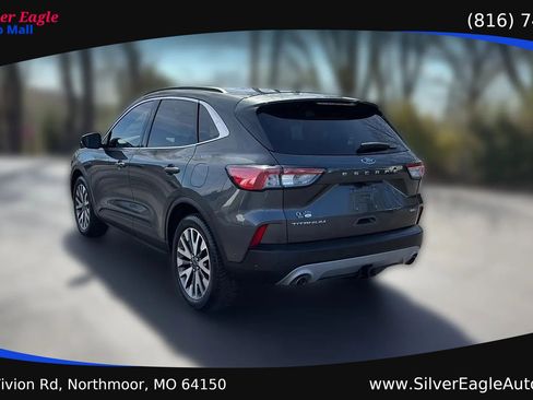 Used 2020 Ford Escape Titanium AWD/4WD image 3