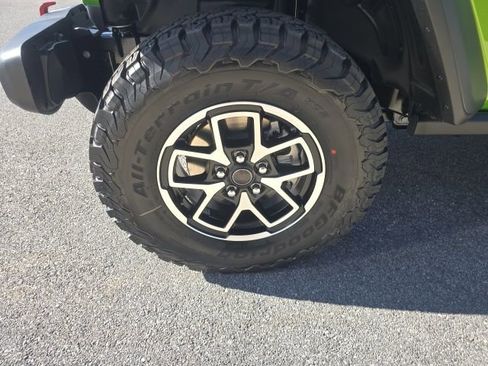 New 2026 Jeep Wrangler Rubicon w/ Technology Group image 8