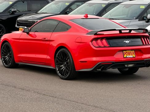 Used 2020 Ford Mustang Coupe RWD image 6