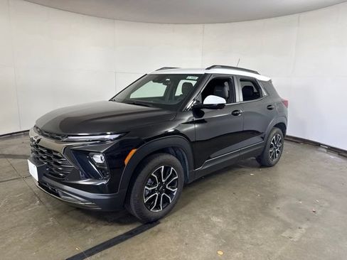 New 2025 Chevrolet TrailBlazer ACTIV w/ Convenience Package FWD image 3