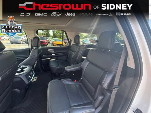 Used 2025 Ford Expedition Platinum AWD/4WD image 30
