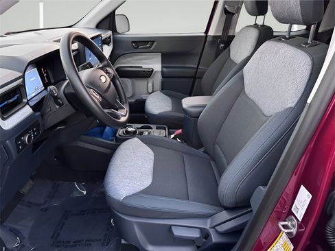 New 2026 Ford Maverick XLT image 10