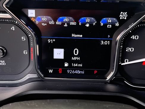 Used 2021 GMC Yukon Denali w/ Denali Premium Package AWD/4WD image 1