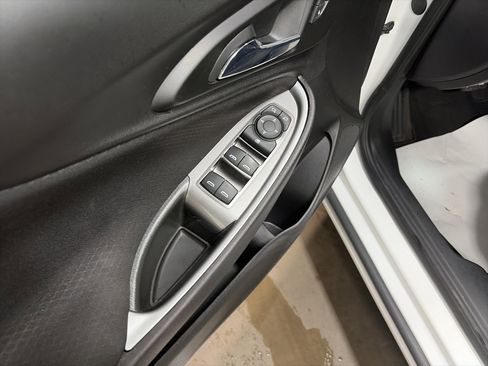 Used 2024 Chevrolet Malibu LT FWD image 24