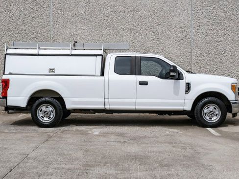Used 2017 Ford F350 XL image 9