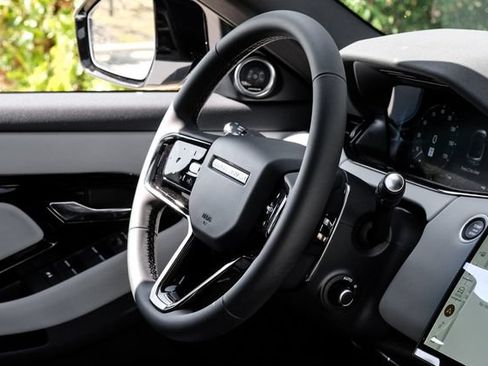 New 2026 Land Rover Range Rover Evoque S AWD/4WD image 21