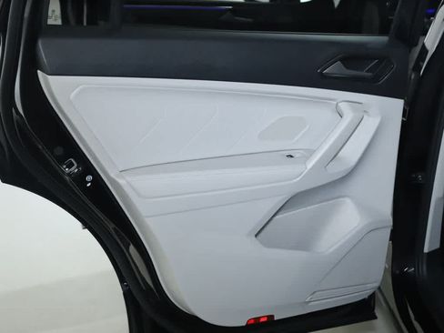 Certified 2023 Volkswagen Tiguan SE R-Line AWD/4WD image 13