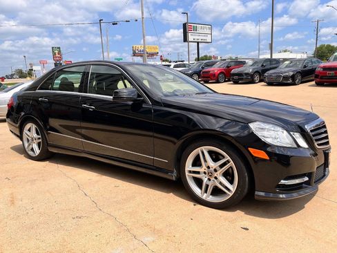 Used 2013 Mercedes-Benz E 350 4MATIC Sedan image 6