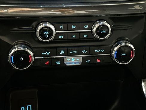 Used 2022 Ford F150 XLT w/ Equipment Group 302A High image 25