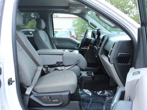 Used 2016 Ford F150 XLT w/ Equipment Group 302A Luxury AWD/4WD image 26