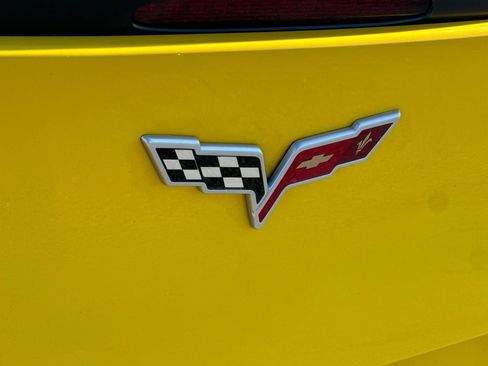Used 2006 Chevrolet Corvette Z06 w/ Preferred Equipment Group RWD image 21