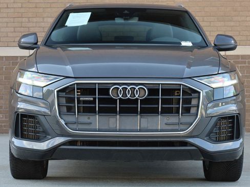 Used 2019 Audi Q8 Premium w/ Convenience Package AWD/4WD image 6