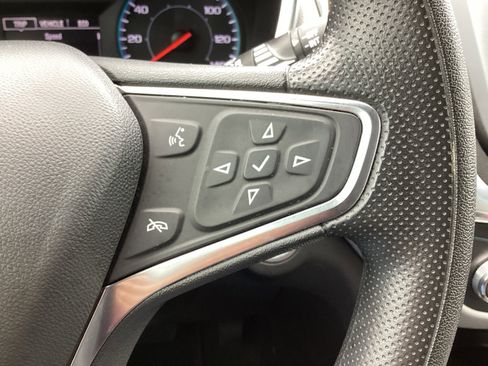 Used 2024 Chevrolet Equinox LS w/ Driver Confidence II Package image 18