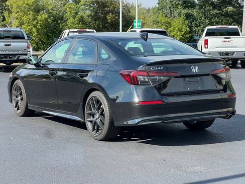 Used 2025 Honda Civic Sport image 9